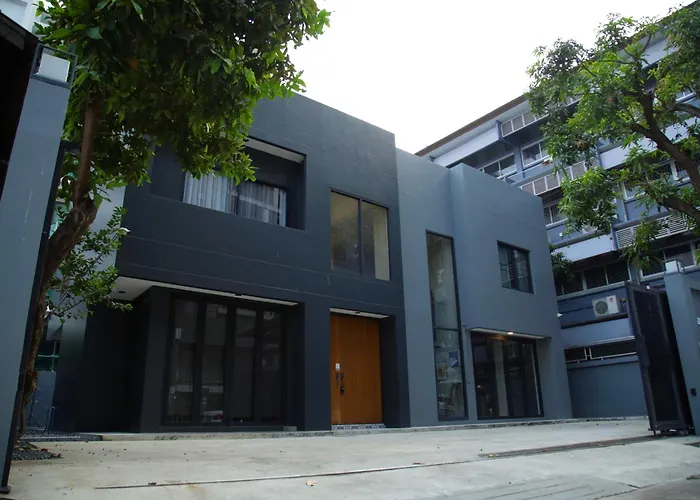 Chic Ekkamai Escape Near Bts, Dining & Nightlife Hébergement de vacances Bangkok
